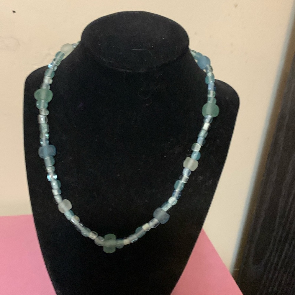 Beautiful blue necklace, 18”